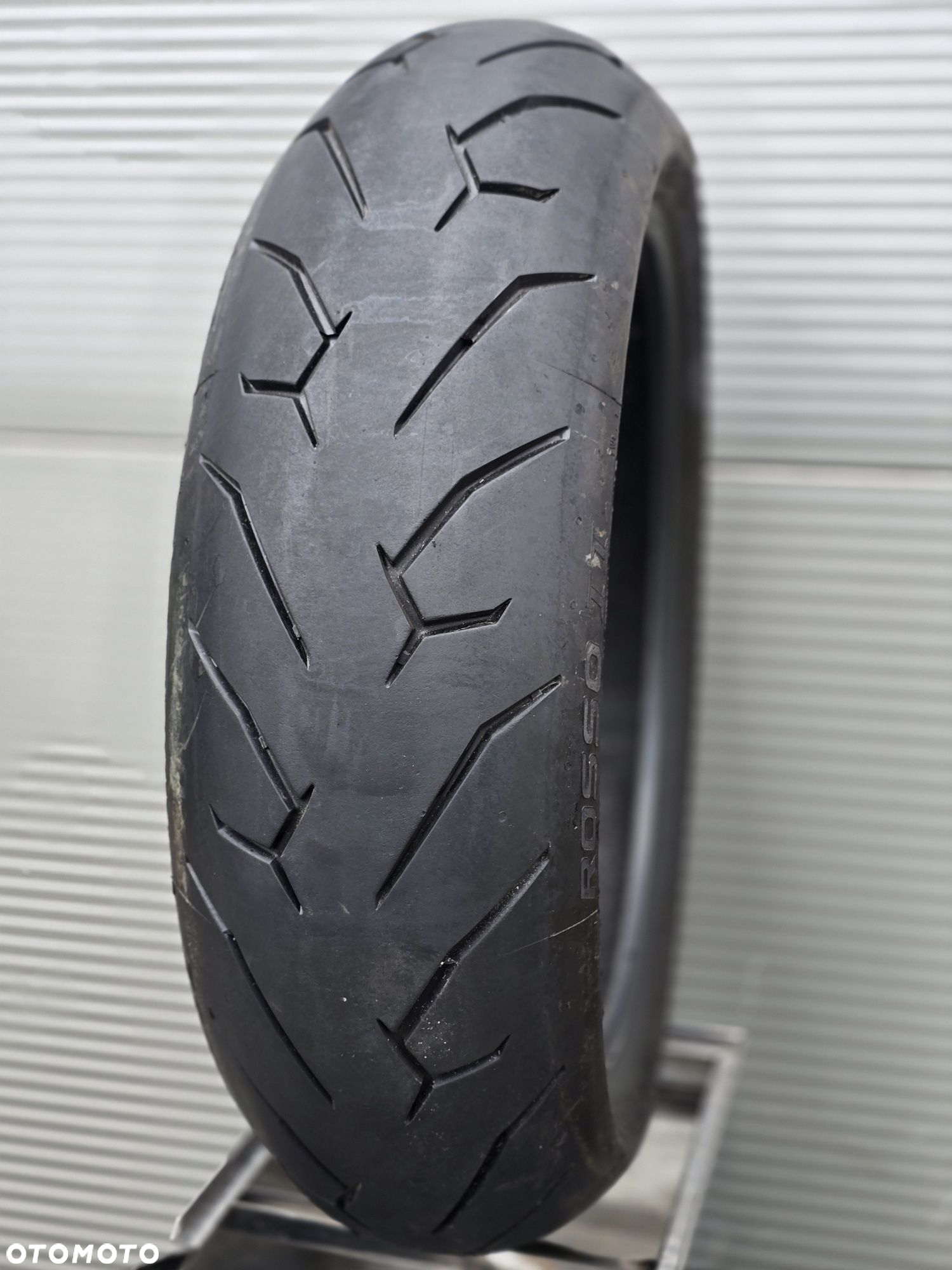 Opona Pirelli Diablo Rosso II 180/55/17 - 3