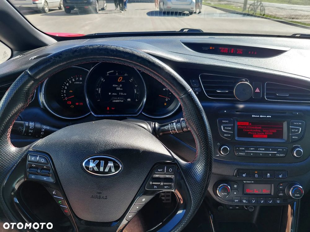 Kia Ceed 1.6 T-GDI GT L - 10