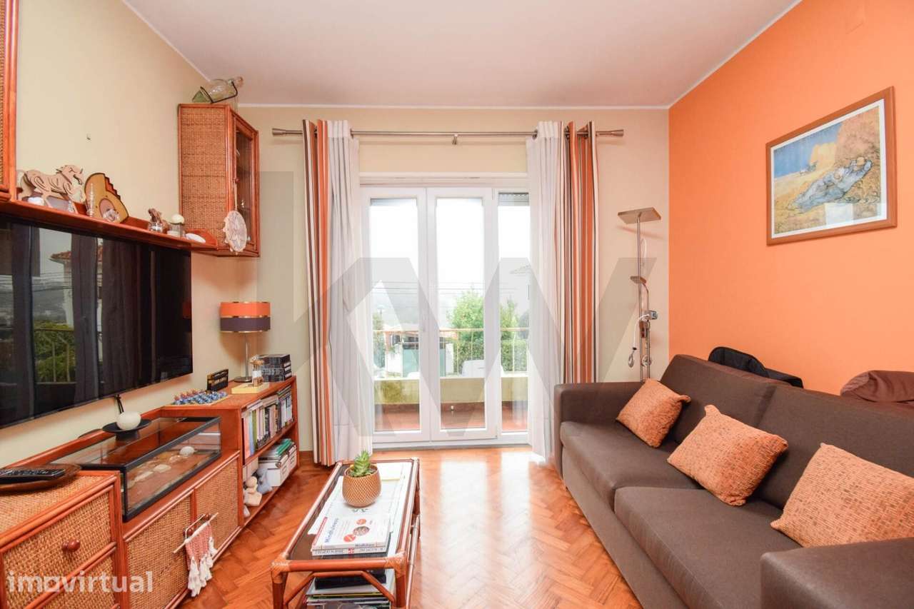 Apartamento T3 em Caxias com garagem e jardim com 216m2 - Grande imagem: 2/34