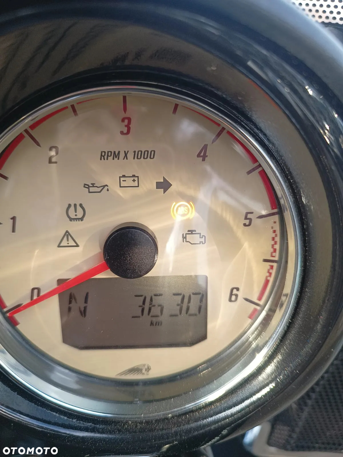Indian Roadmaster - 9