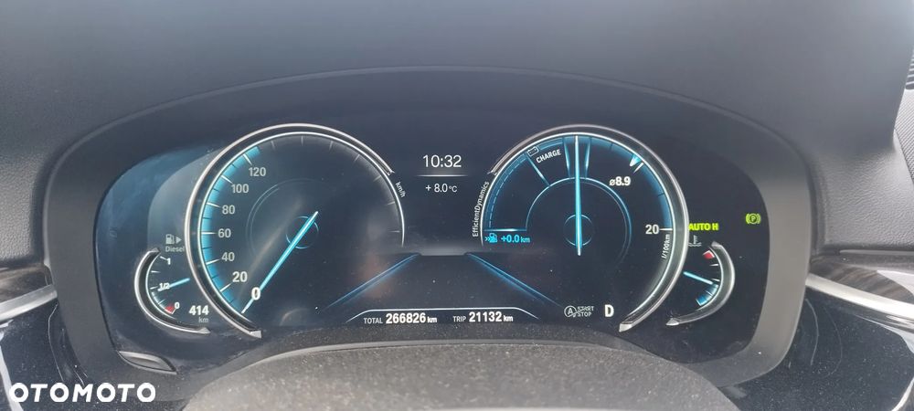 BMW Seria 5 520d M Sport - 9