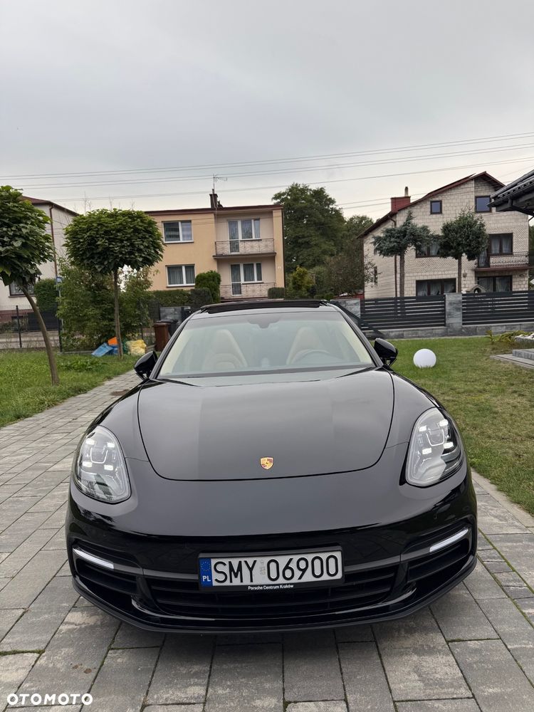 Porsche Panamera Standard - 12