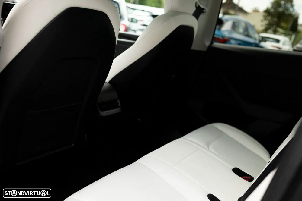 Tesla Model Y Long Range Tração Integral - 30
