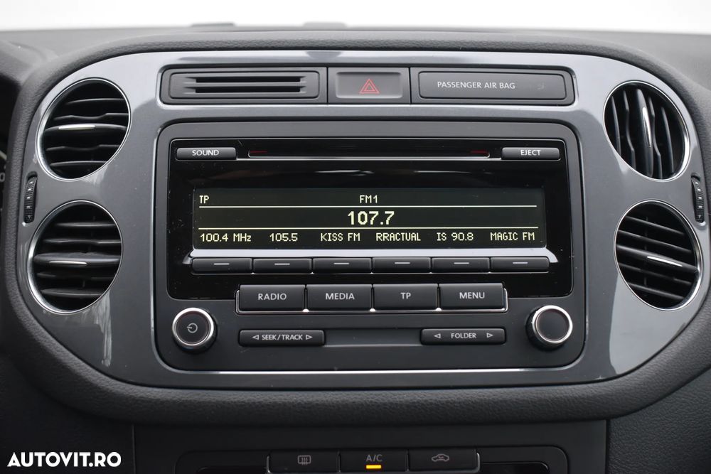 Volkswagen Tiguan 1.4 TSI BMT Trend & Fun - 12
