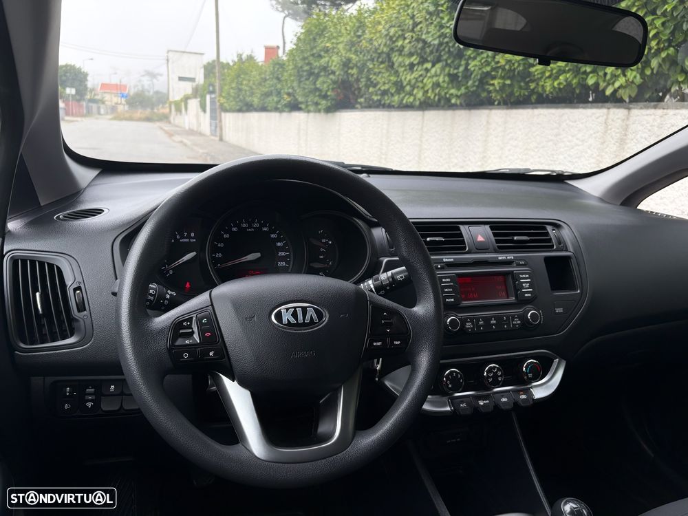 Kia Rio 1.2 CVVT More Edition - 12