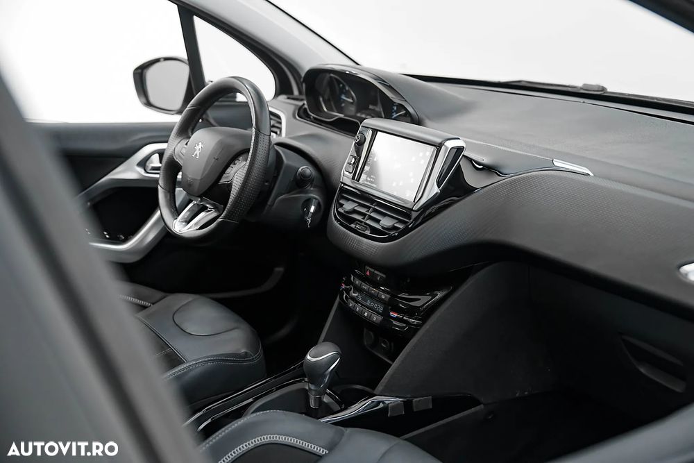 Peugeot 2008 PureTech 110 GPF Stop&Start EAT6 Crossway - 16