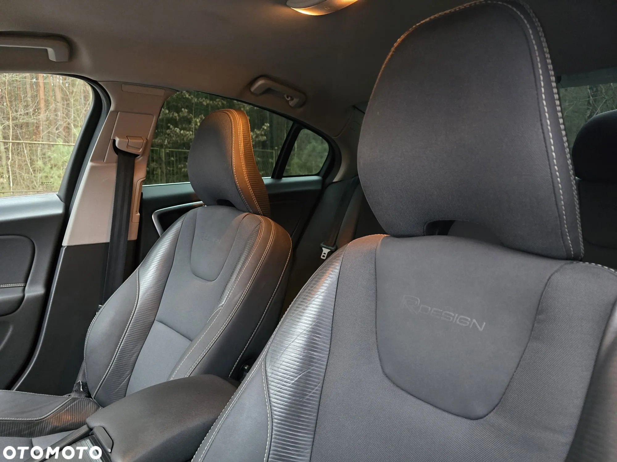 Volvo S60 T4 R-Design Momentum - 9