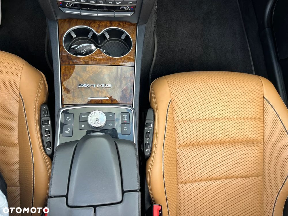 Mercedes-Benz Klasa E 500 - 33