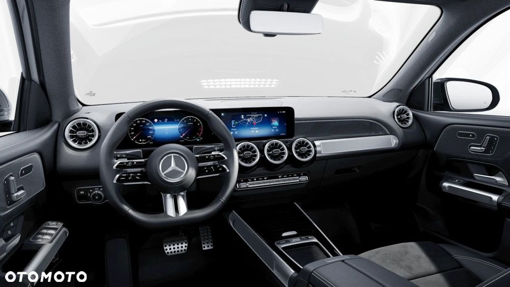 Mercedes-Benz GLB - 8