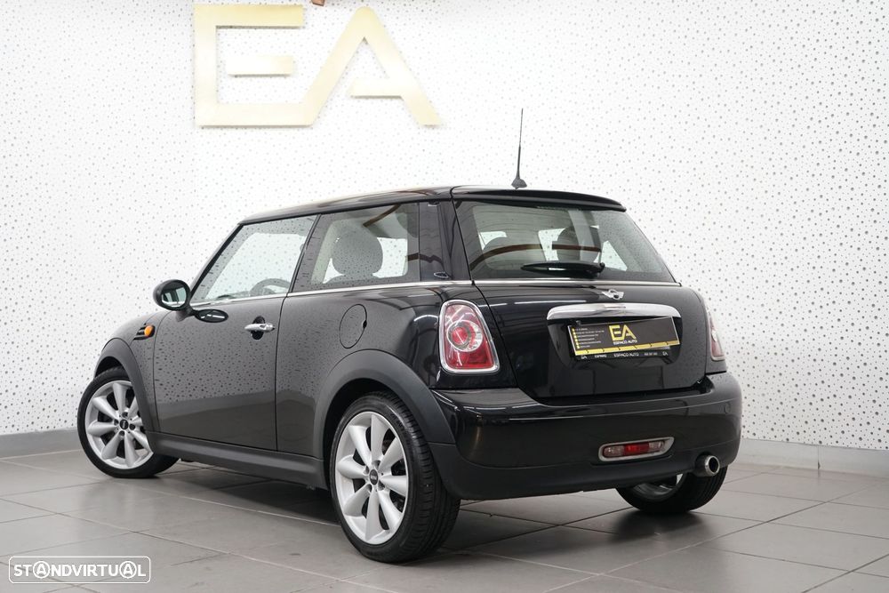 MINI 3 Portas One D - 4