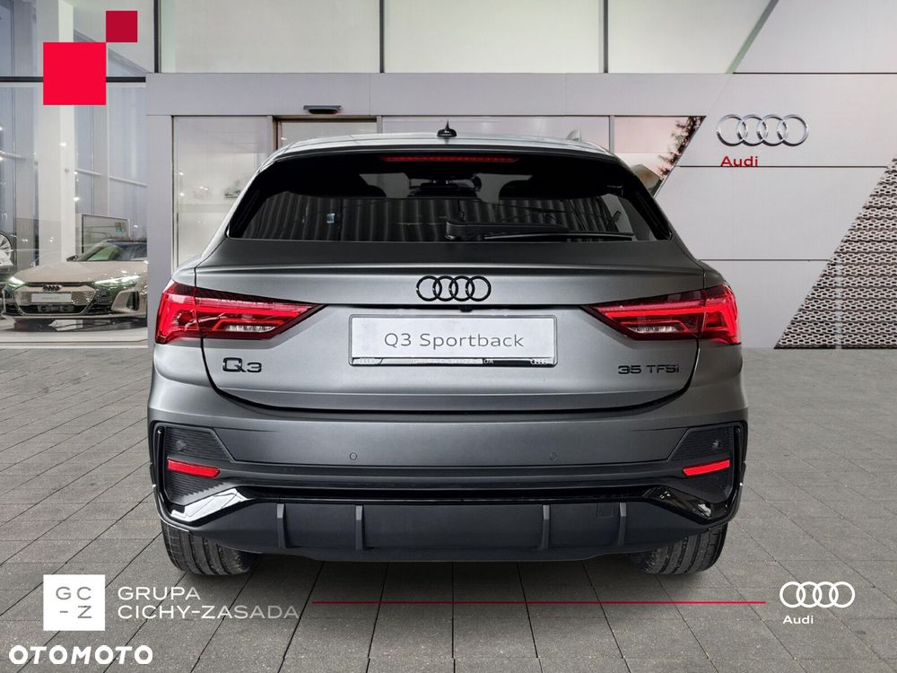 Audi Q3 Sportback - 4