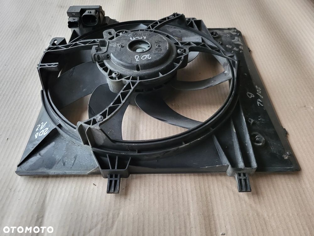 Wentylator chłodnicy Peugeot 208 1.2 VTI - 2