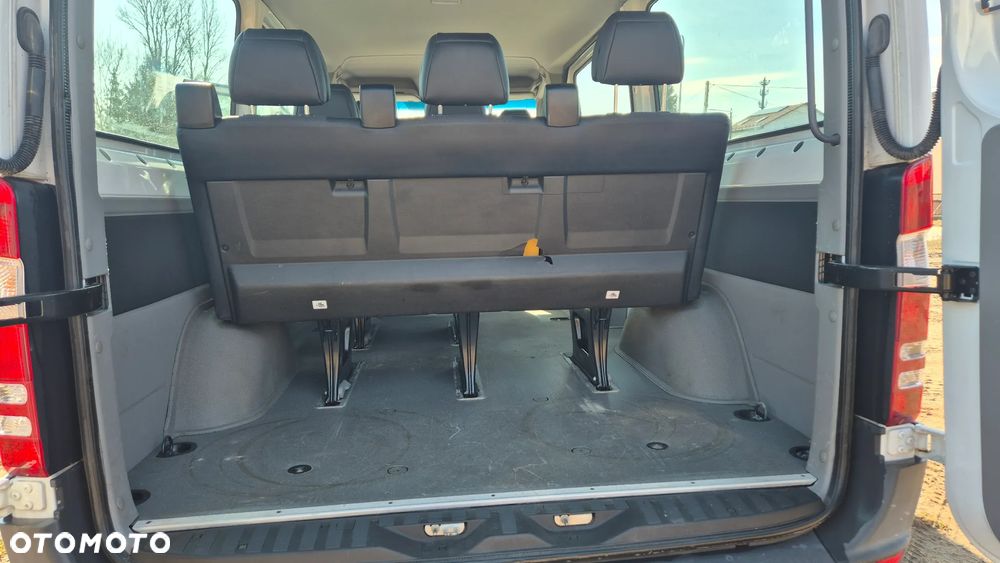 Mercedes-Benz Sprinter - 11