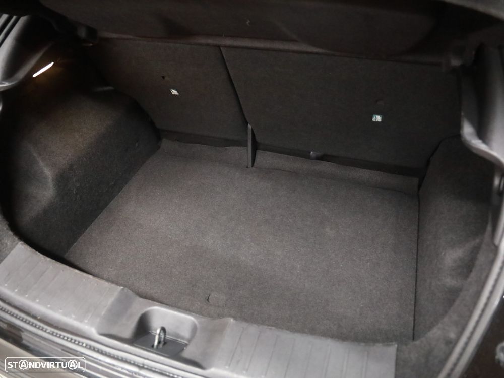 Nissan Juke 1.0 DIG-T N-Connecta DCT - 10