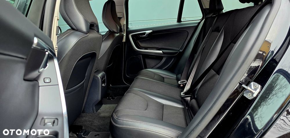 Volvo V60 D4 Drive-E Momentum - 7