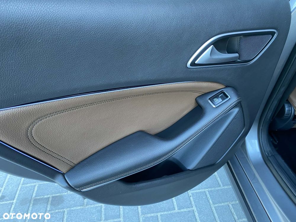 Mercedes-Benz GLA 200 CDI 7G-DCT Edition 1 - 21