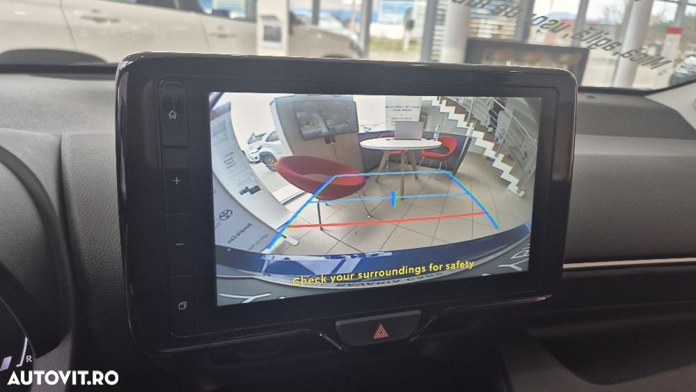 Toyota Yaris 1.5 VVT-i HSD Dynamic - 16