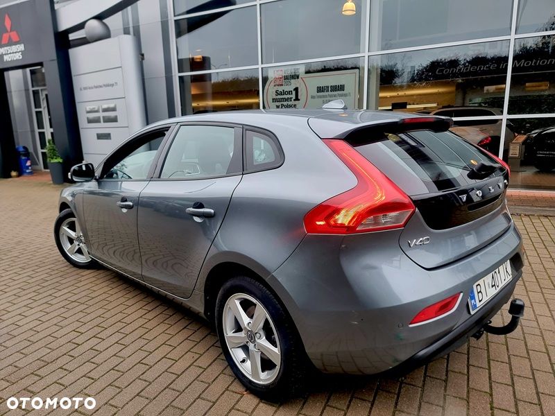 Volvo V40 D2 Momentum - 4