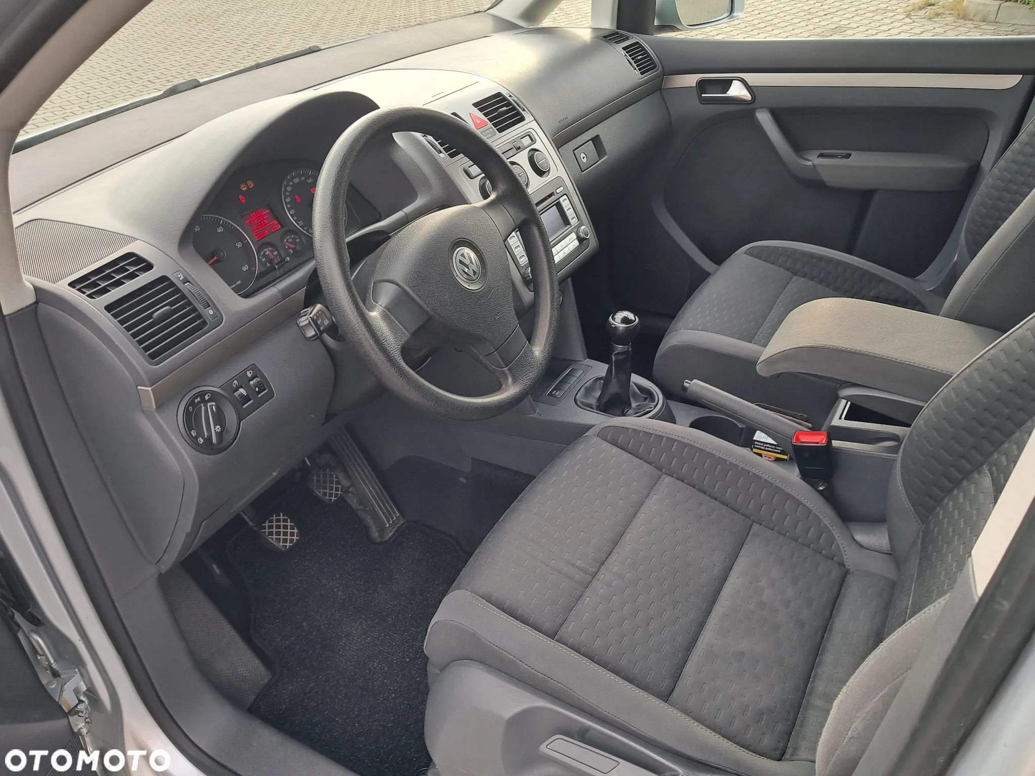 Volkswagen Touran 1.9 TDI DPF Highline - 18