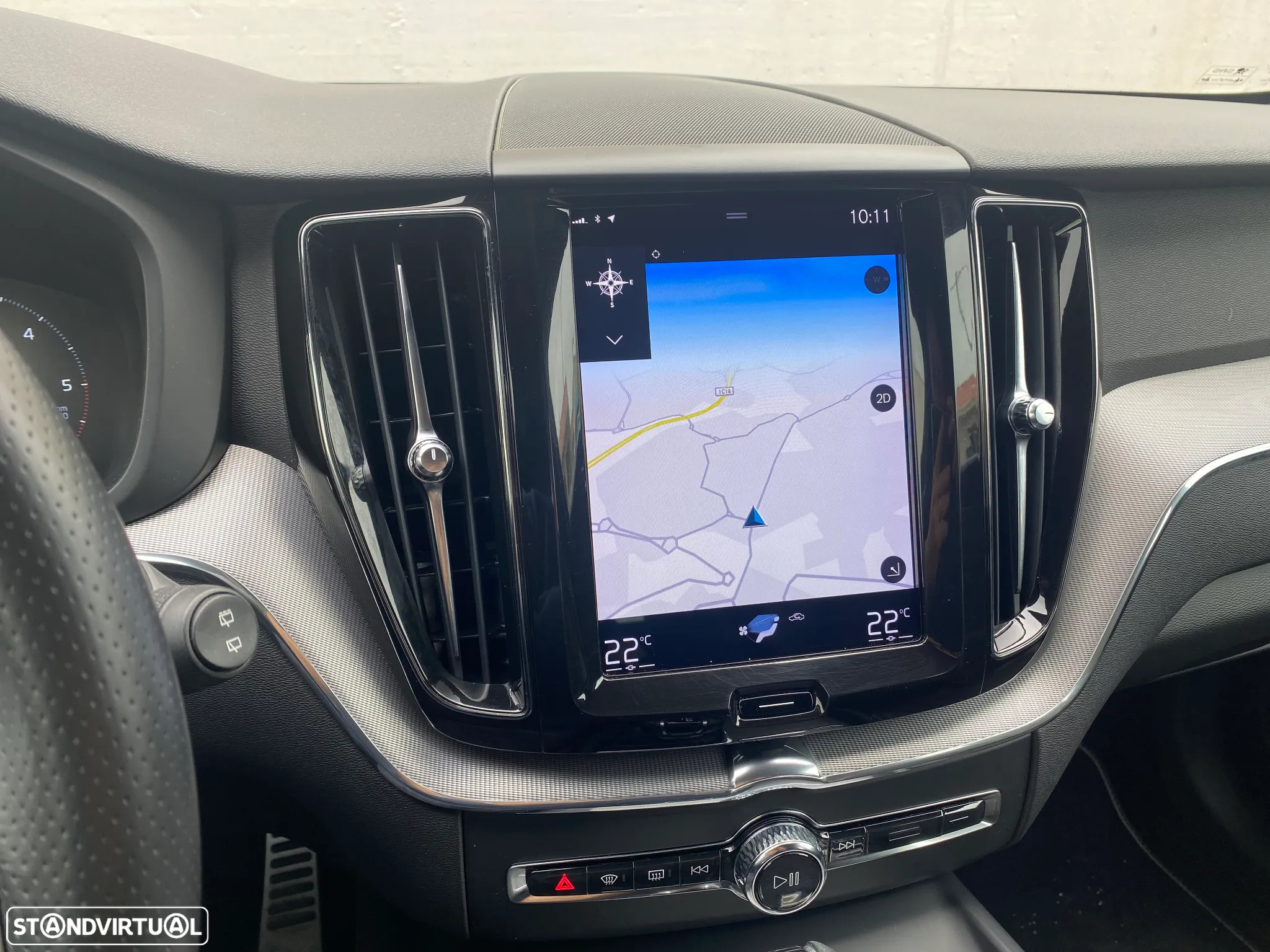 Volvo XC 60 2.0 D4 R-Design Geartronic - 11