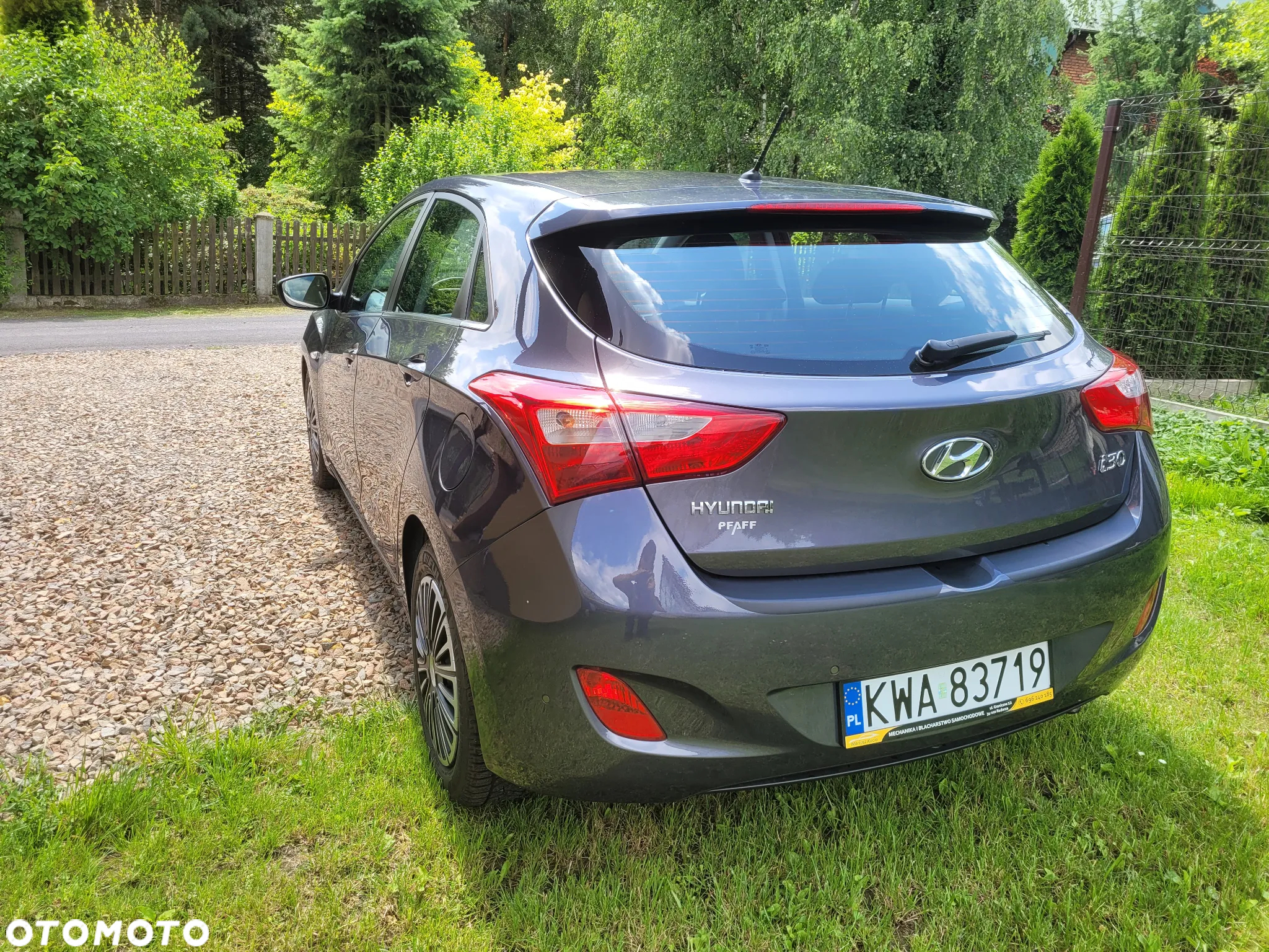 Hyundai i30 blue 1.6 GDI Trend - 2