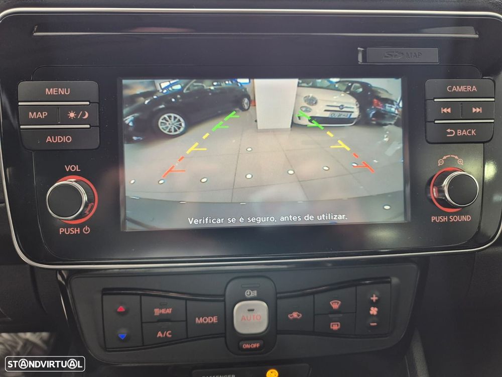 Nissan Leaf N-Connecta - 15