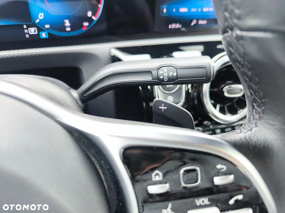 Mercedes-Benz CLA 180 d Progressive 7G-DCT - 23