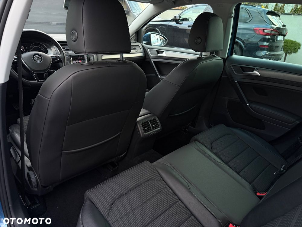 Volkswagen Golf 1.2 TSI BMT Trendline Perfectline - 26