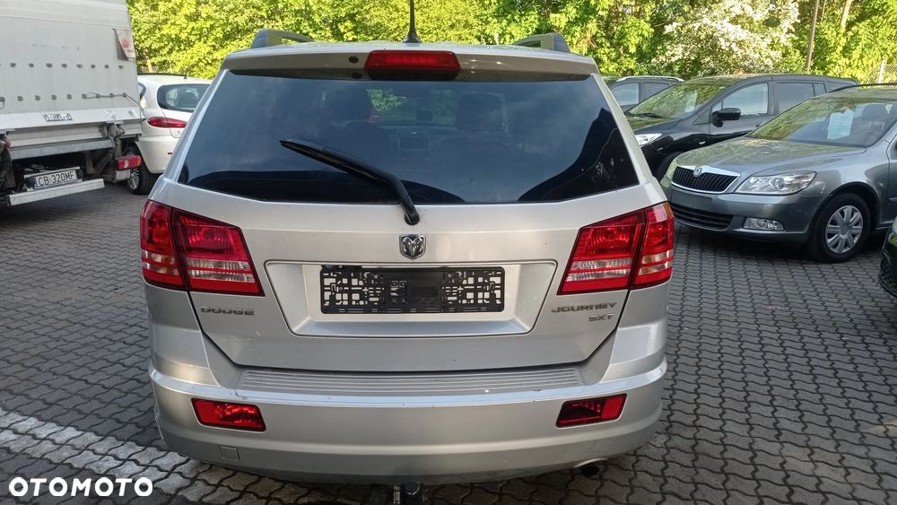 Dodge Journey 2.4 SXT - 17