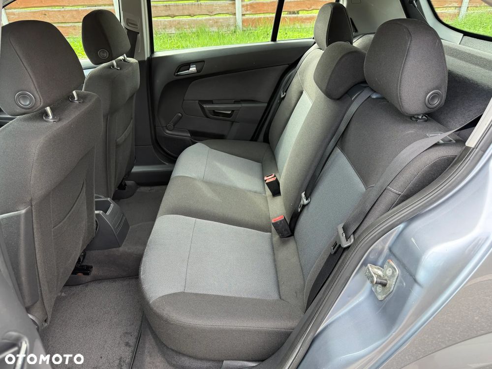 Opel Astra III 1.4 Essentia - 25