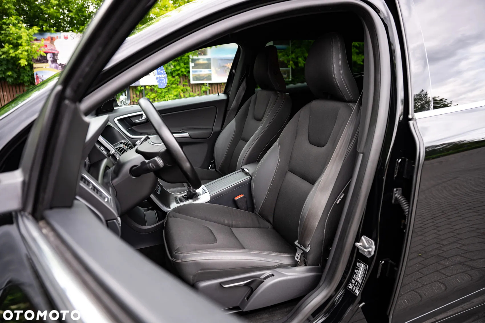 Volvo XC 60 D4 Momentum - 15