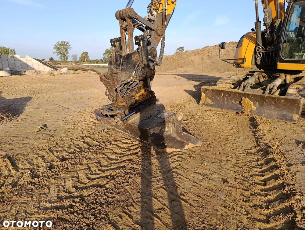 Liebherr R 914 Compact - 23