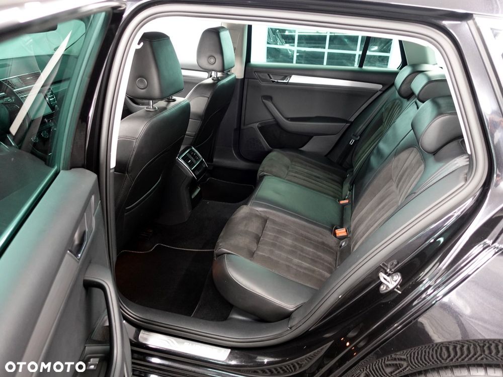 Skoda Superb 2.0 TDI Style DSG - 10