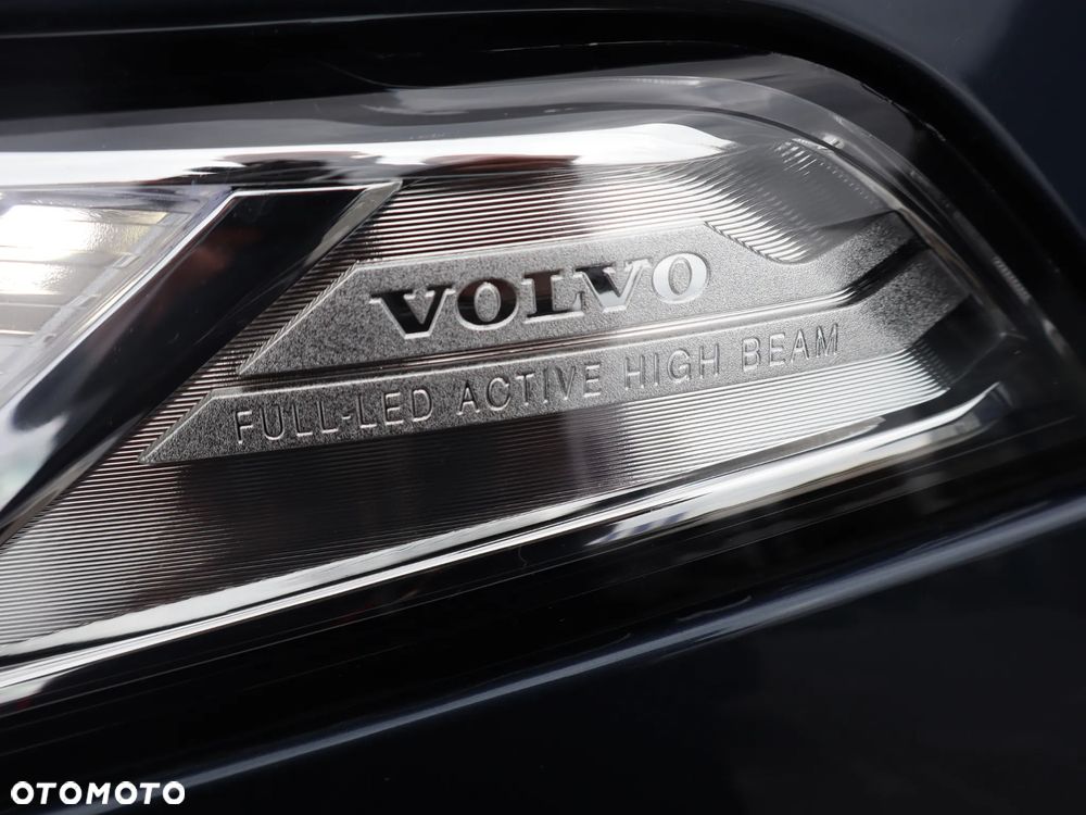 Volvo XC 90 B5 D AWD Plus Bright 7os - 26