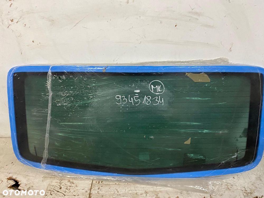 Vivaro b trafic II szyba tył nowa - 1