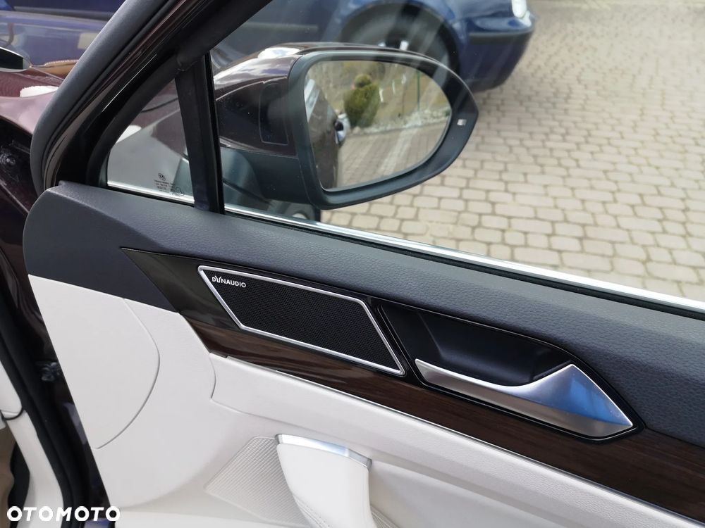 Volkswagen Passat - 26