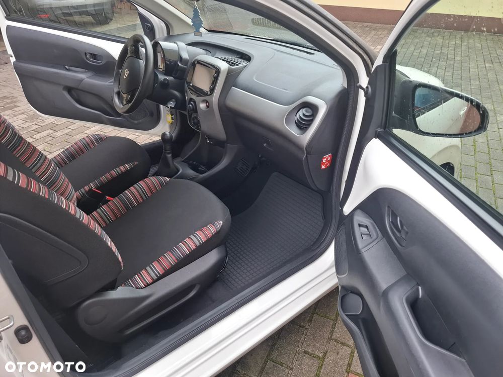 Citroën C1 AIRSCAPE VTi 82 Feel Edition - 14