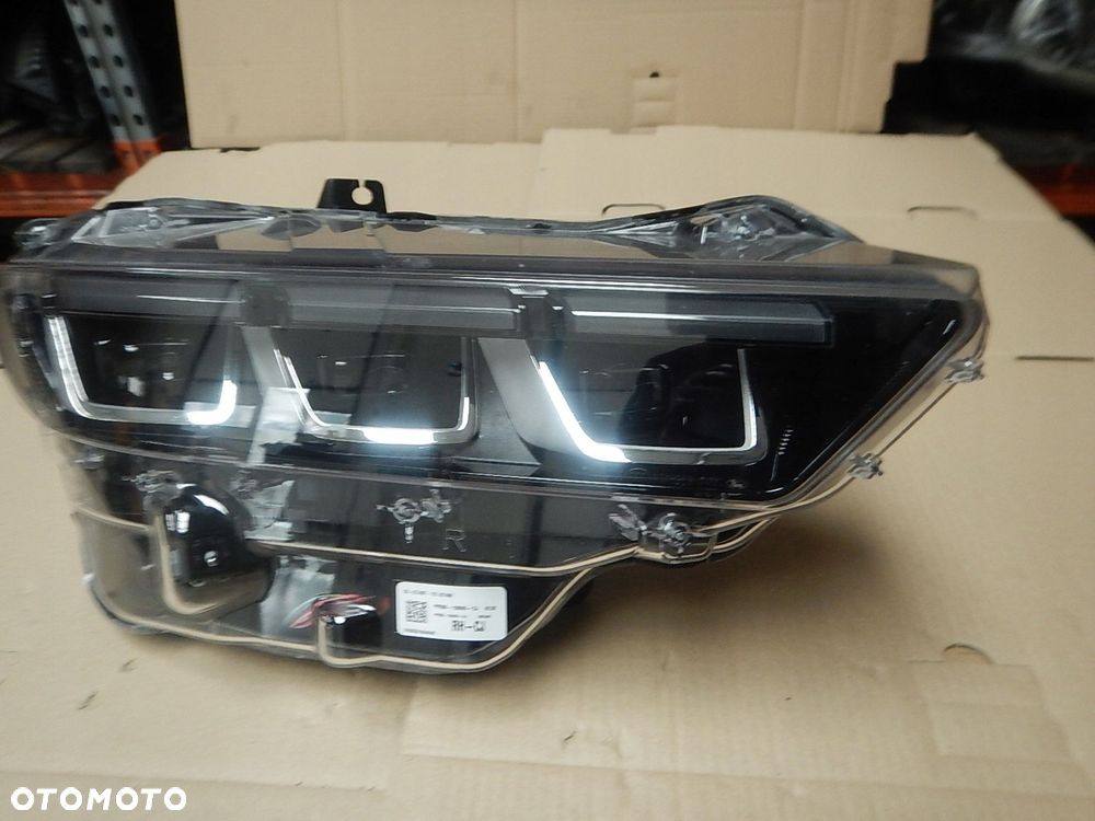 lampa przód prawa ford mustang s650 pr3b-13005-cj europa - 3