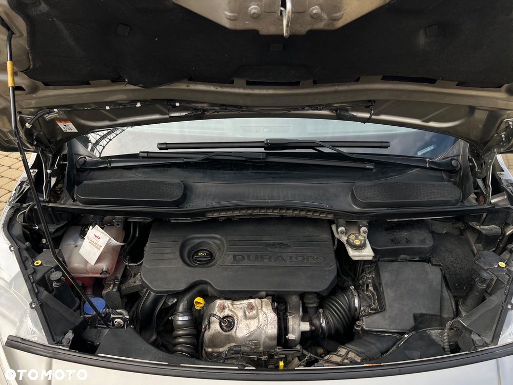 Ford Tourneo Connect - 32