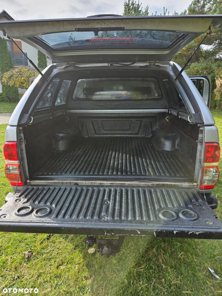 Toyota Hilux 3.0 D-4D SR5 - 4