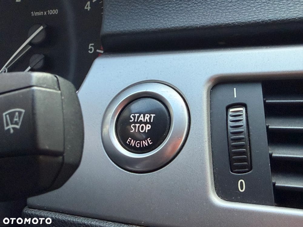 BMW Seria 3 320d - 28