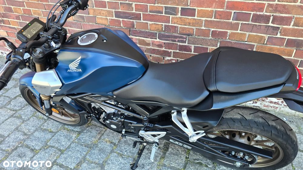 Honda CB - 16
