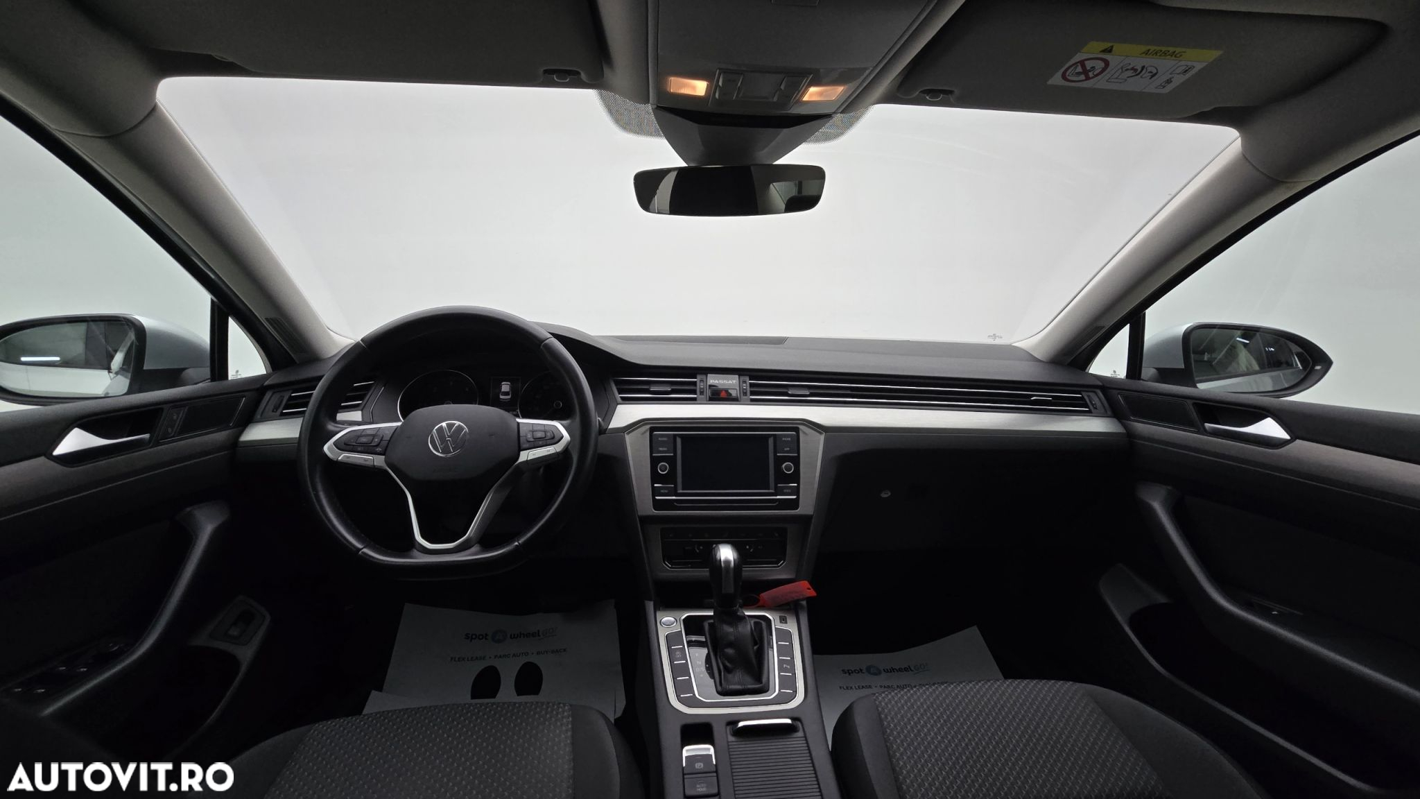Volkswagen Passat 2.0 TDI DSG Advance - 14
