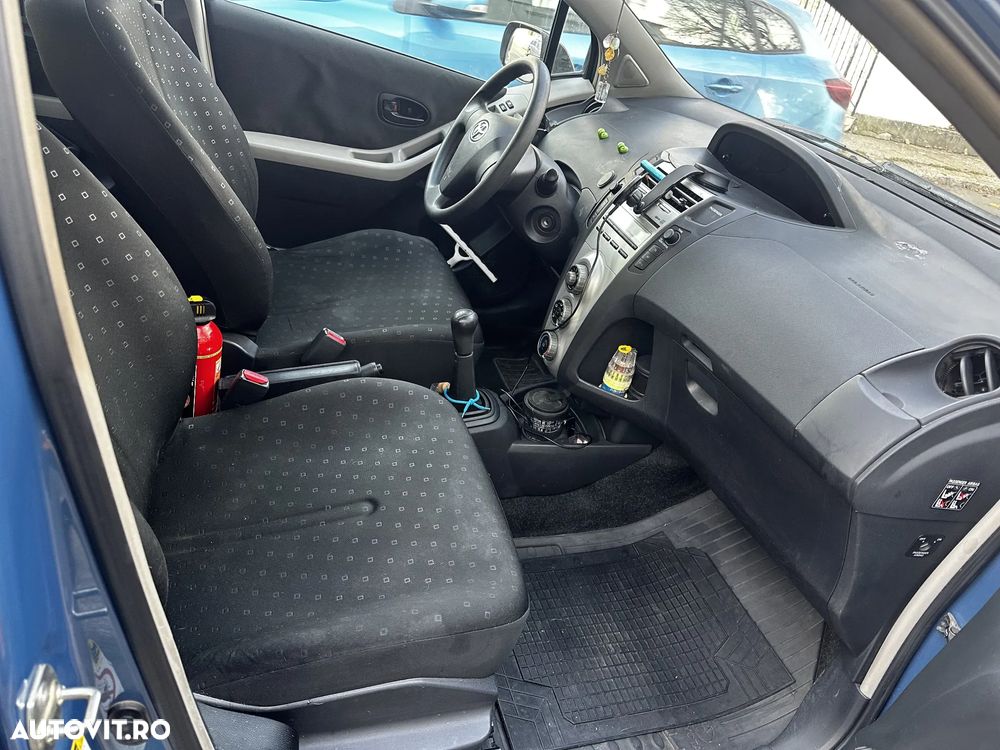 Toyota Yaris 1.3 Luna - 5