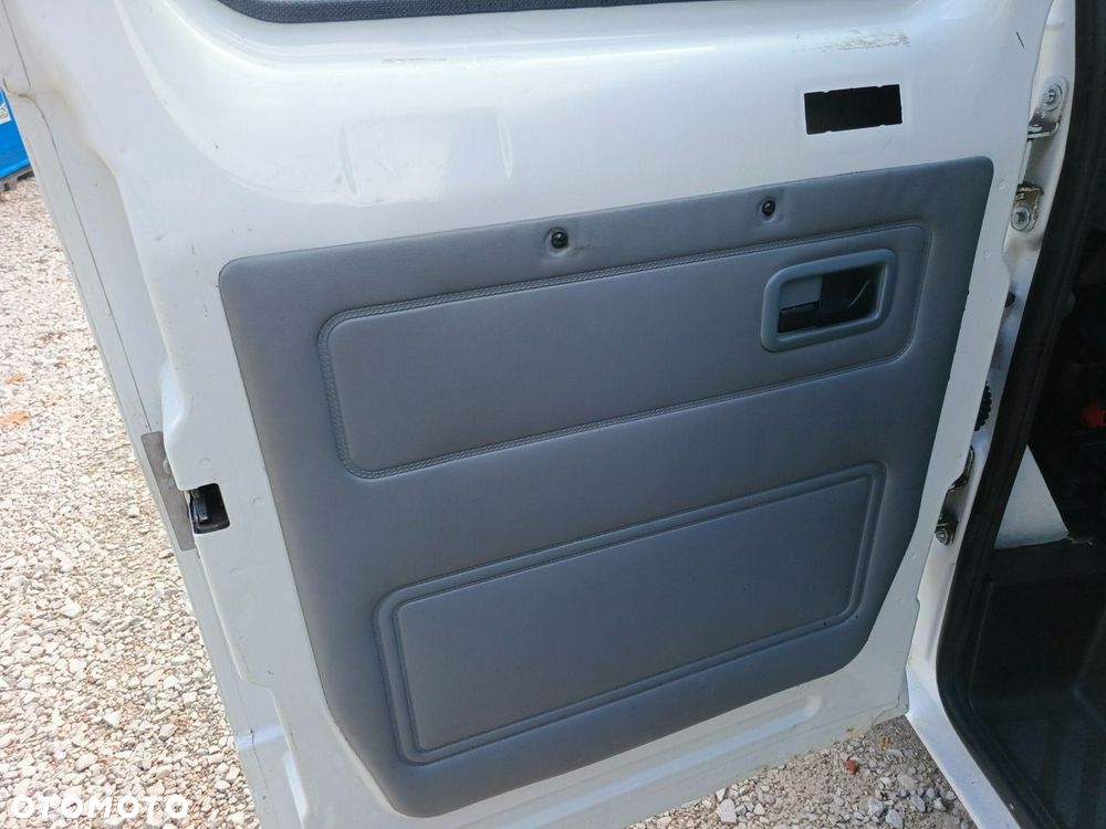 Ford Transit - 18