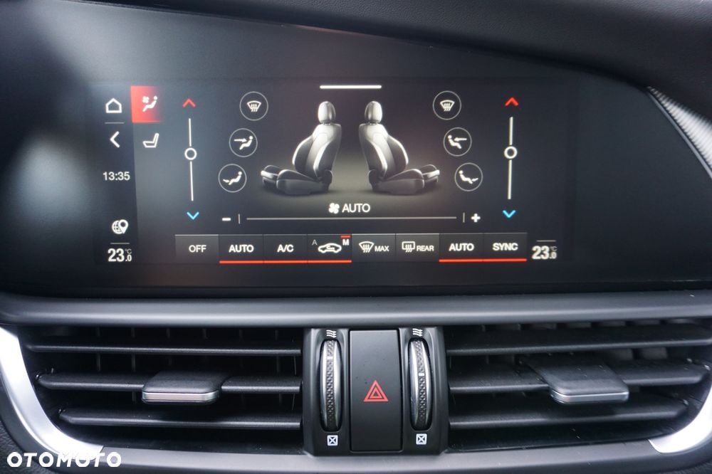 Alfa Romeo Giulia 2.0 Turbo Veloce Q4 - 18