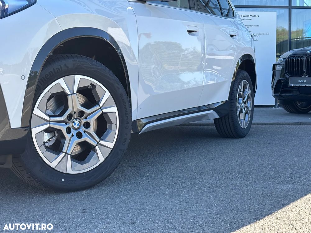 BMW X1 sDrive20i AT MHEV - 24