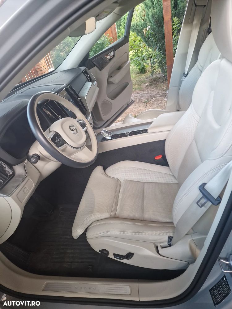 Volvo XC 60 B5 AT AWD MHEV Ultra Dark - 18