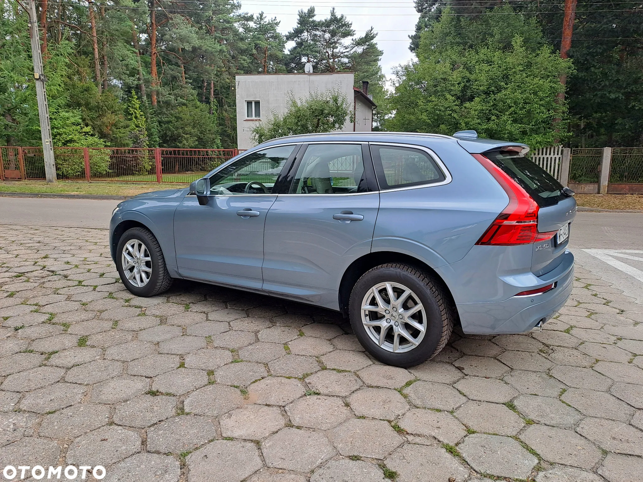 Volvo XC 60 B4 D AWD Momentum Pro - 12