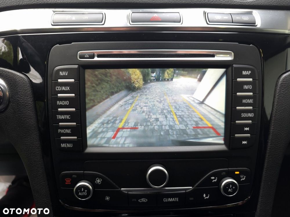 Ford S-Max - 19